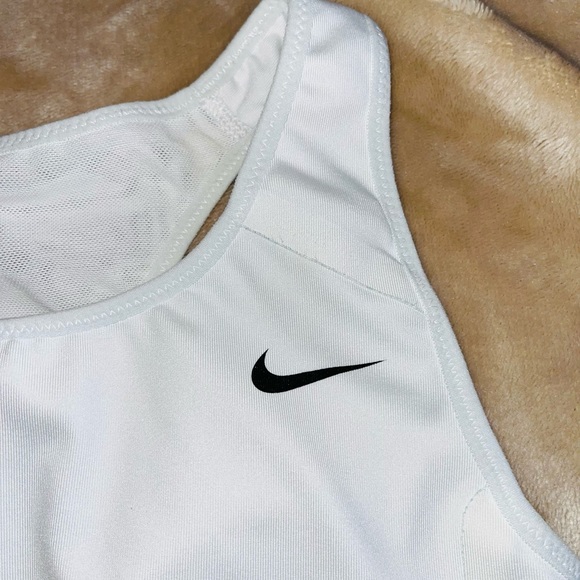 NIKE size S Crop Top White Sports Bra Racer Back Gym Athletic Ladies. - Picture 2 of 9